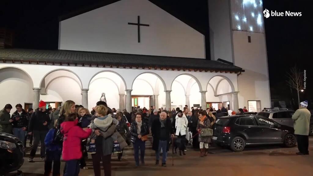In 400 alla messa in onore delle vittime della strage di Crans-Montana