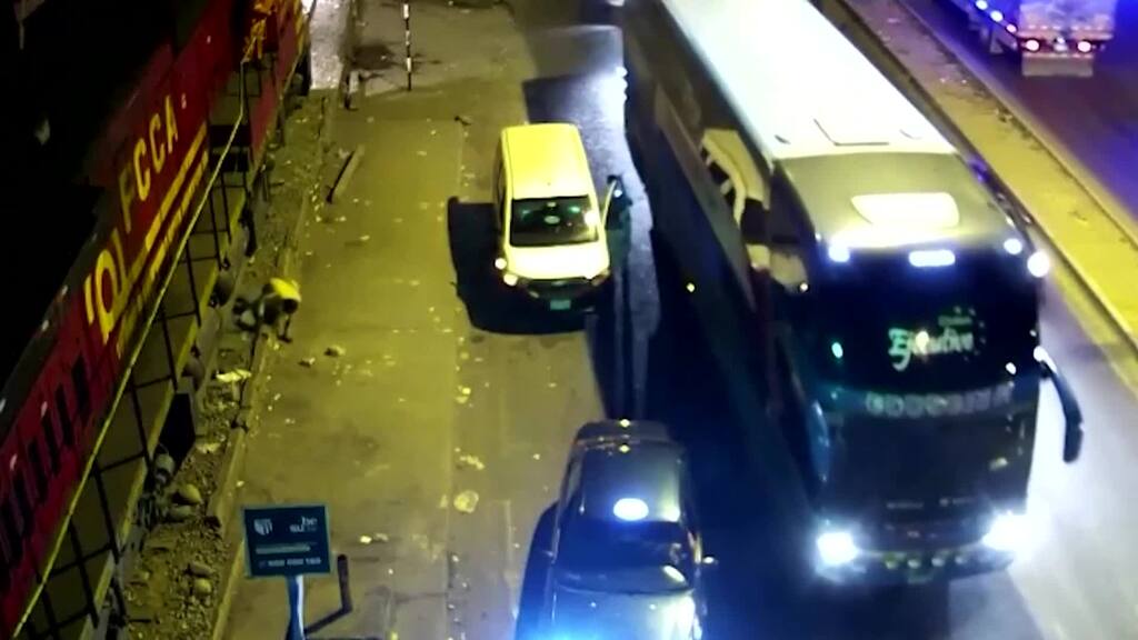 Zug überrollt Schlafenden auf Gleisen