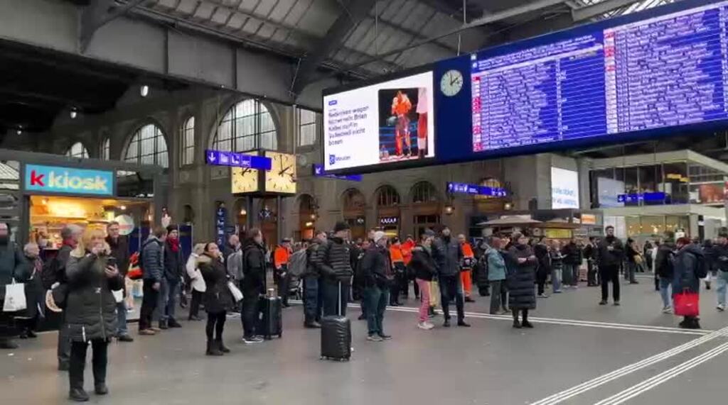 Nationaler Trauertag: Schweigen am HB Zürich