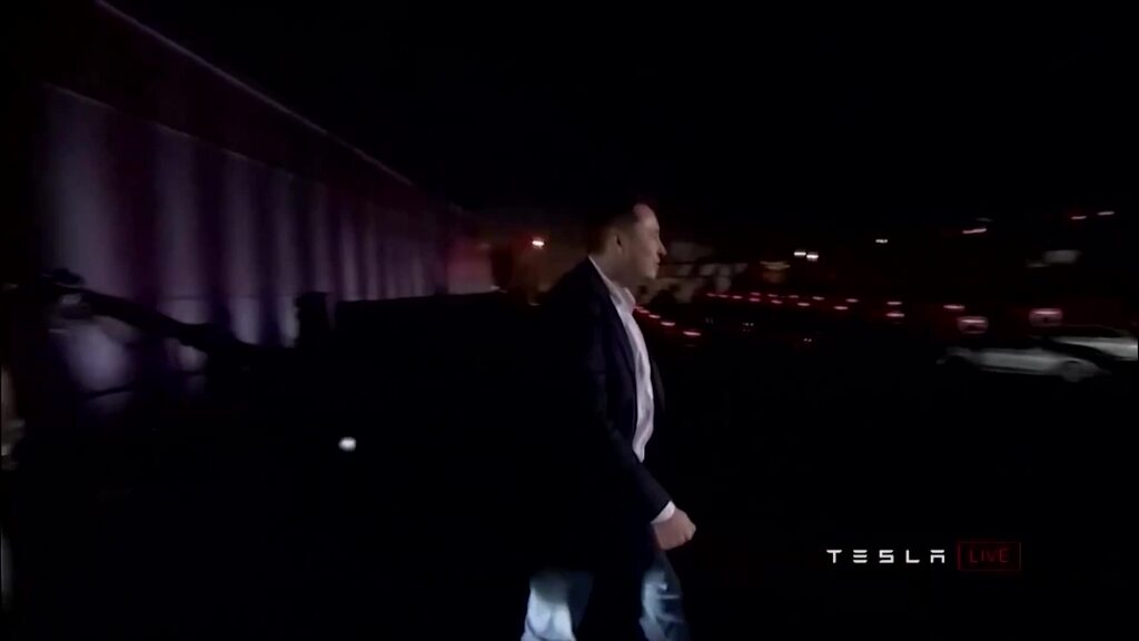 Tesla-Aktionäre genehmigen Musk Vergütung von 878 Mrd Dollar