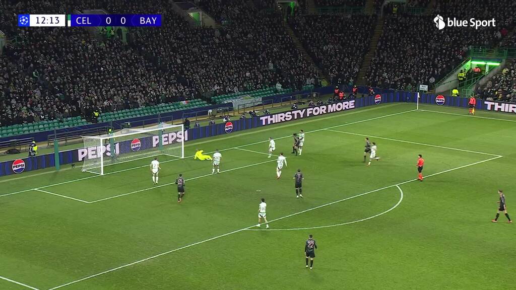11. Minute: Olise mit der ersten guten Bayern-Chance