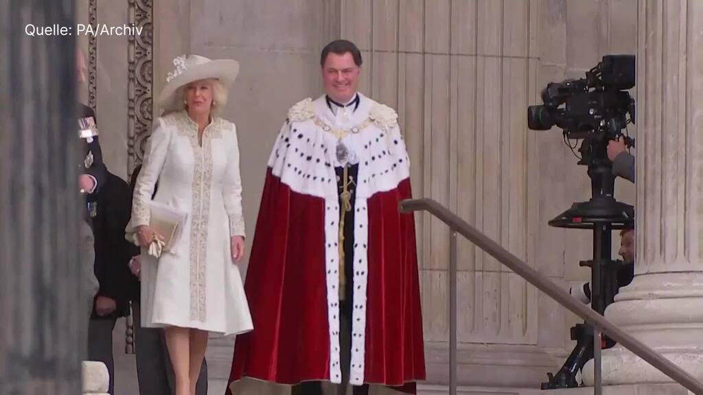 Krebstherapie schlägt an: Charles III. kehrt in Öffentlichkeit zurück