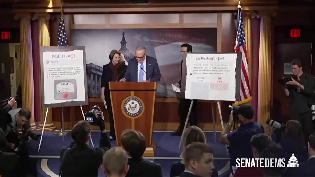 US-Regierung startet Entlassungswelle – Trump gibt Demokraten Schuld