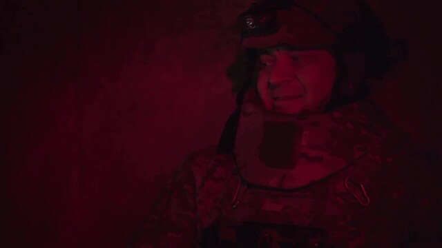 Ukrainische Drohnenpiloten verteidigen das Westufer des Dnipro