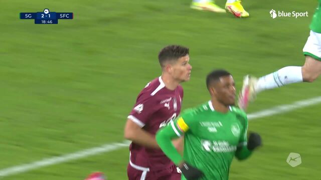 19. Minute: Stillhart klärt auf der Linie