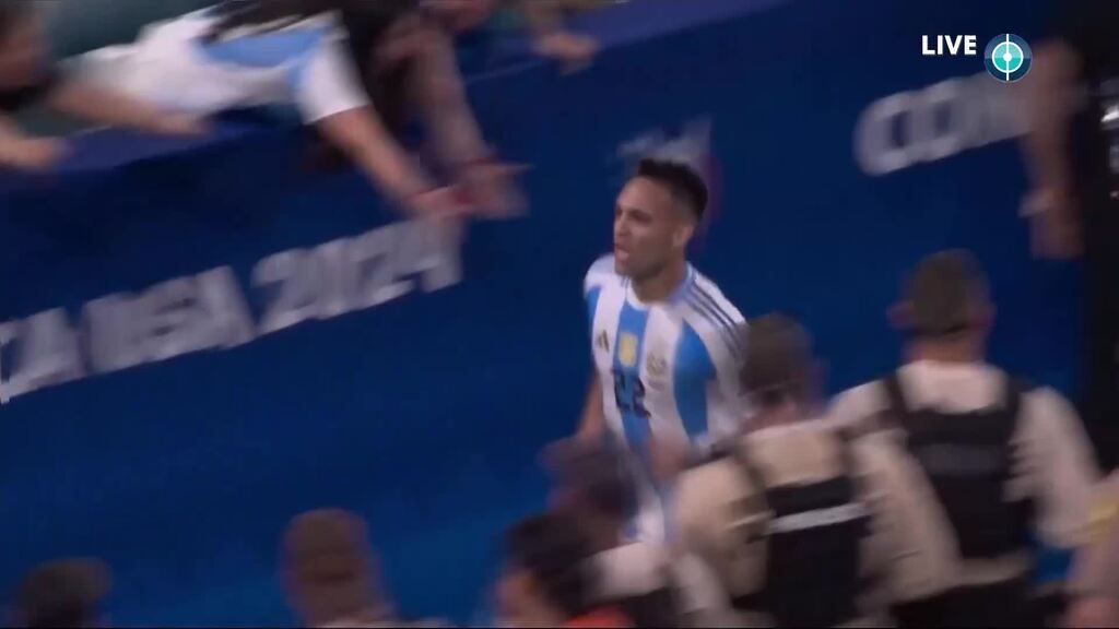 Lautaro Martínez mit der Entscheidung in der 112. Minute