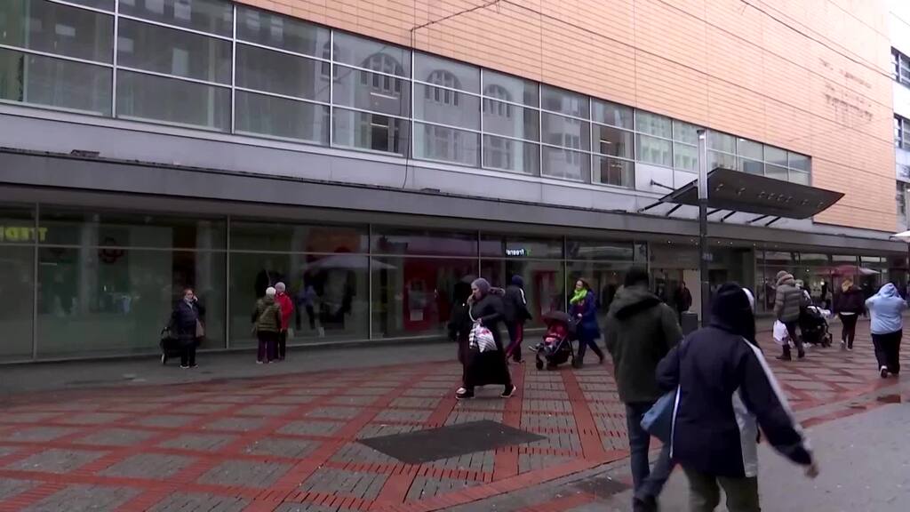 Benkos Signa-Holding muss sich über Insolvenz sanieren