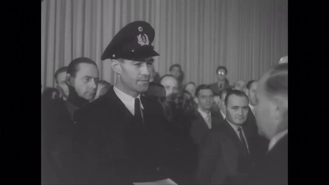 70. Geburtstag der Bundeswehr – Öffentliches Gelöbnis vor dem Reichstag