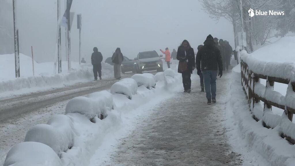 Nationaler Trauertag: Trauergäste treffen ein