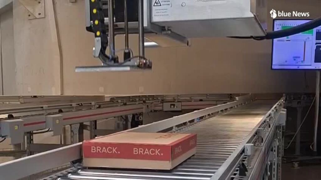 Ettikettieren bei Brack