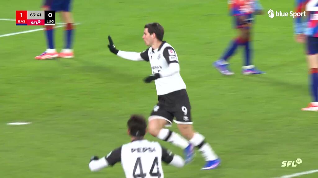 Koutsias gleicht aus