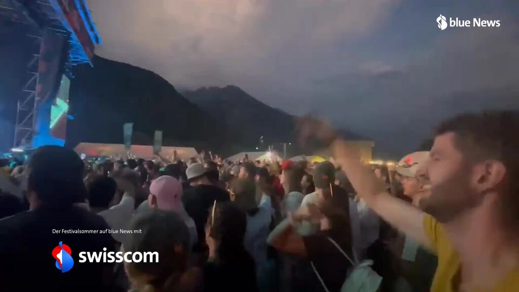 Tream rockt die Bühne und das Publikum