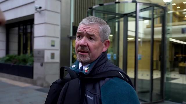 Geteilte Meinungen über königliche Entscheidung zu Prinz Andrew