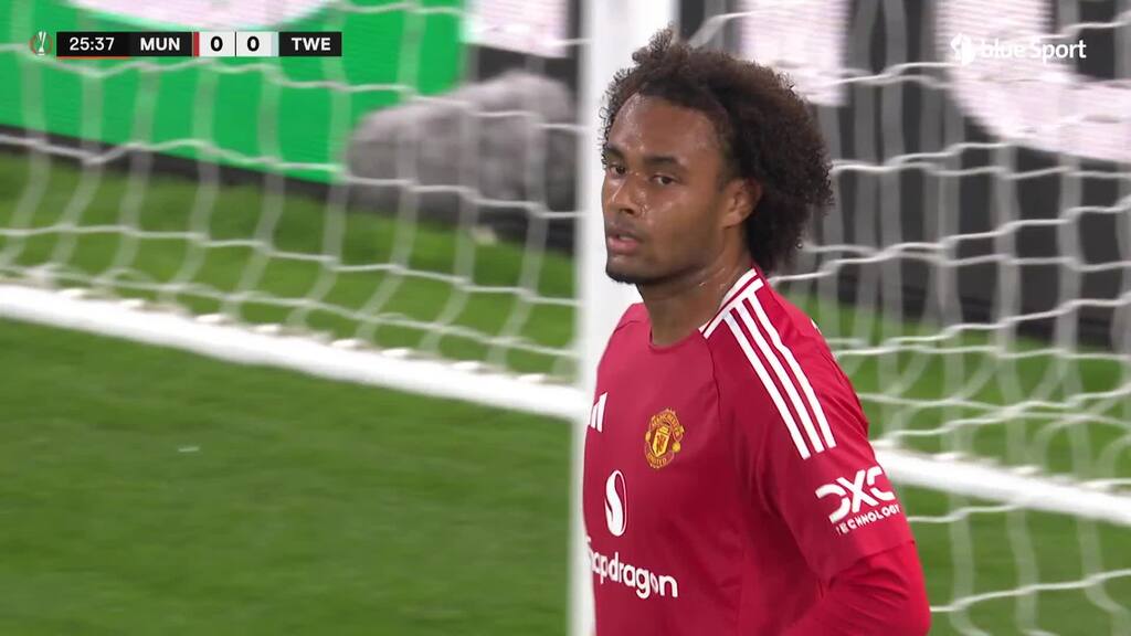 240915_ManU_Twente_26ParadeUnnerstall-AMBI.mp4