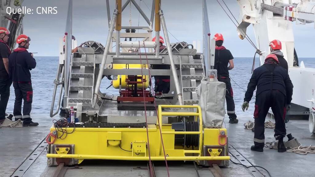 Atommüll im Atlantik: Mehr als 1000 radioaktive Fässer gefunden