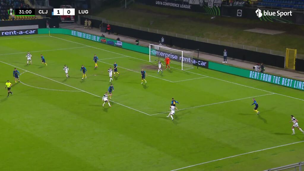 32. Minute: Koutsias vergibt die gute Chance zum Ausgleich