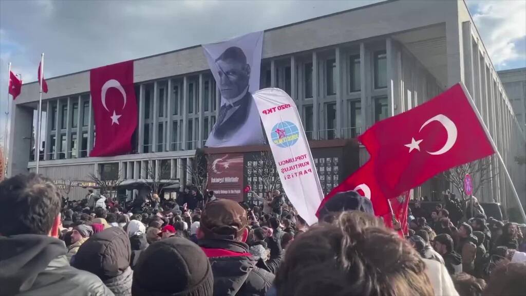 Nach Imamoglu-Festnahme: Protest in Istanbul