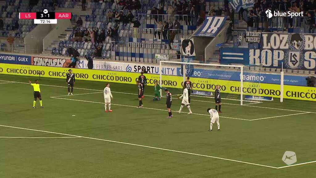 73. Minute: Gianluca Gaudino drückt den Ball zum 4:1 über die Linie