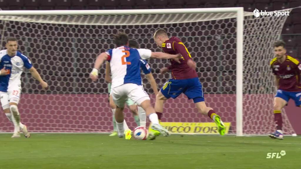 22. Minute: Kadile verschiesst Penalty