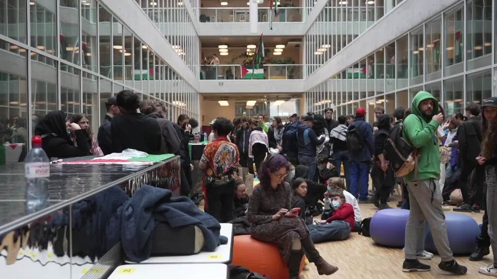 Pro-palästinensische Studierende besetzen Uni-Gebäude