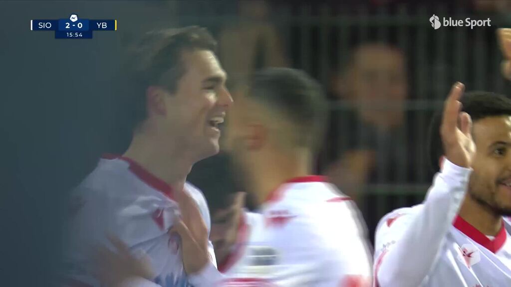 16. Minute: Wieder schlägt es nach einem Standard ein – Schmied erhöht für Sion