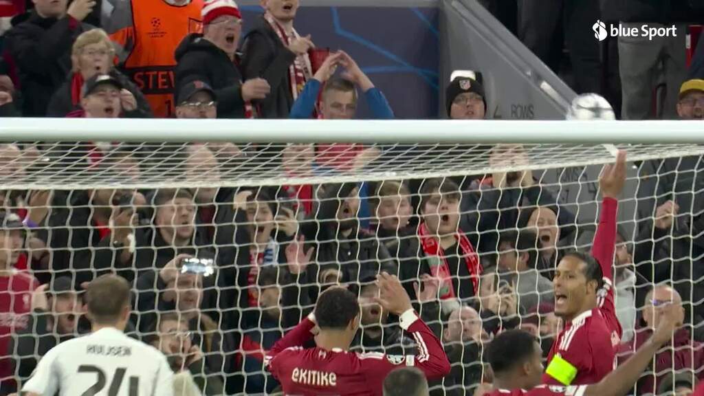 Ekitiké bleibt an Courtois hängen