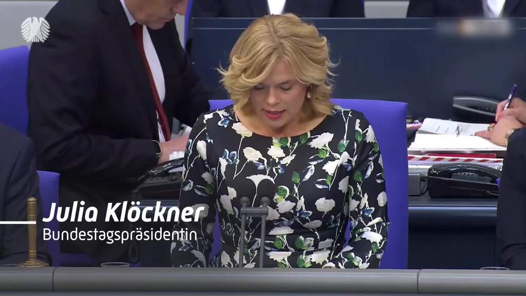 Hier gibt Julia Klöckner das Kanzler-Beben bekannt