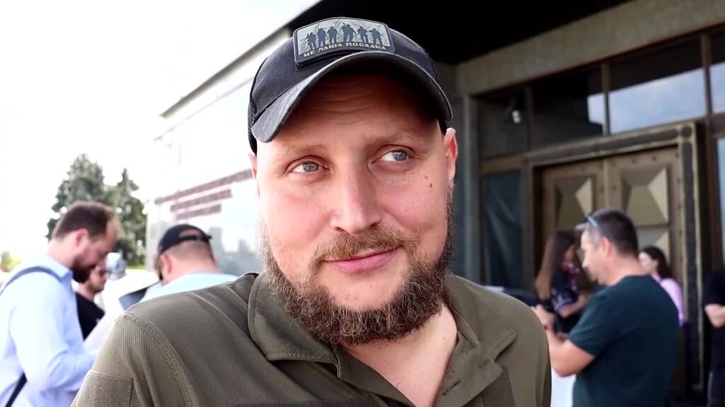 Prinz Harry trifft ukrainische Kriegsveteranen