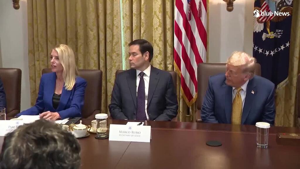 «Das ist unglaublich»: Hier flippt Trump aus, weil ein Reporter nach Jeffrey Epstein fragt