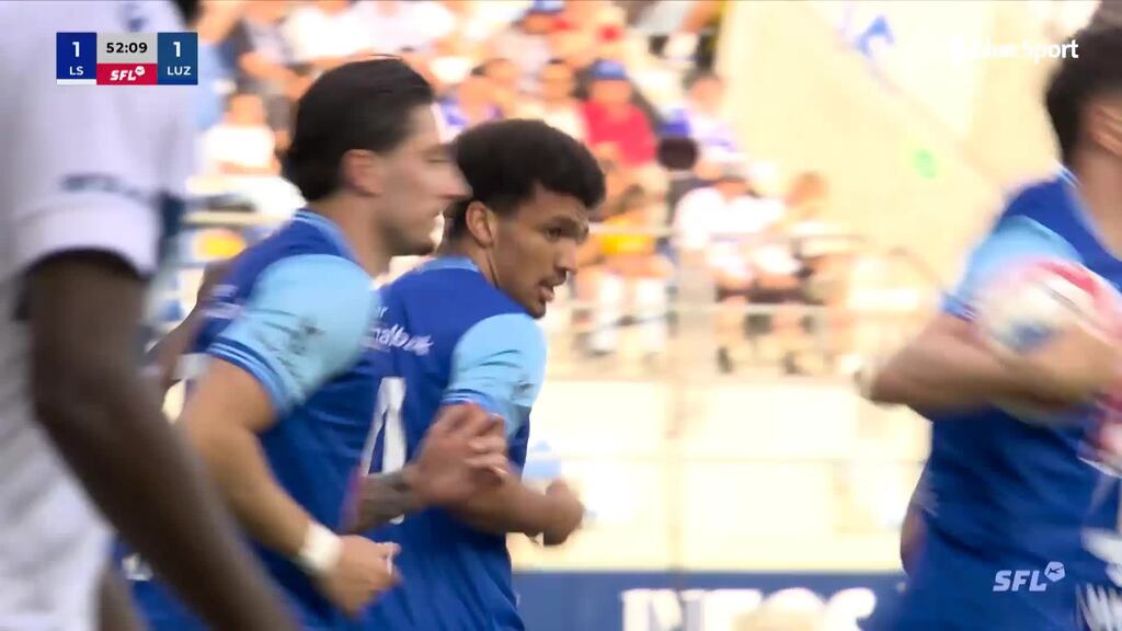 53. Minute: Sow lenkt den Ball ins eigene Tor ab