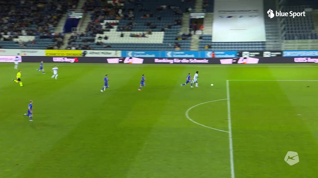 Sanches scheitert am Innenpfosten