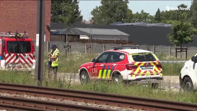 Un car scolaire percuté par un train en Belgique, quatre morts dont deux enfants