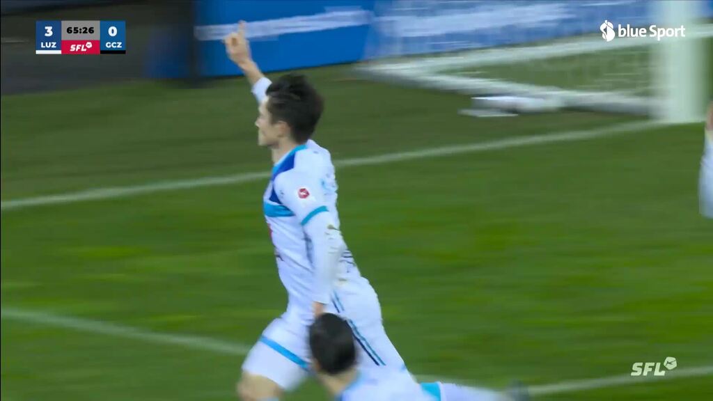 Di Giusto trifft herrlich per Fallrückzieher