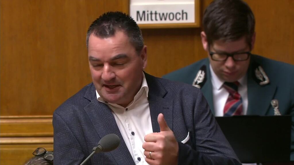 Nationalrat will Bargeldversorgung in die Verfassung schreiben