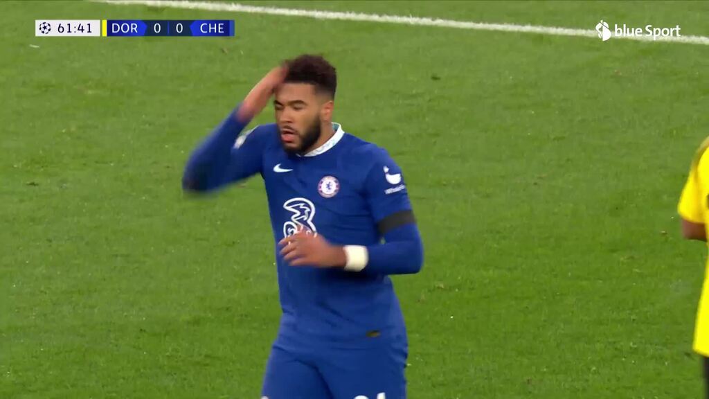 62. Minute: Kobel hält mit einem Blitz-Reflex das 0:0