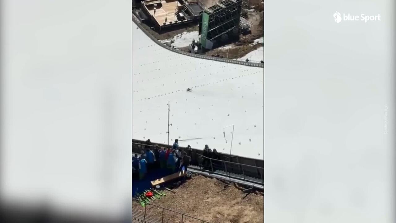 L'incidente di Nik Heberle durante le finali di Coppa del Mondo di salto con gli sci
