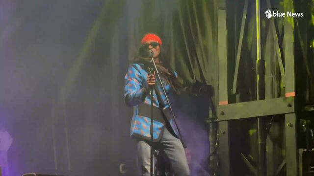 Milli Vanilli singt «She's a Maniac» in Ostermundigen BE