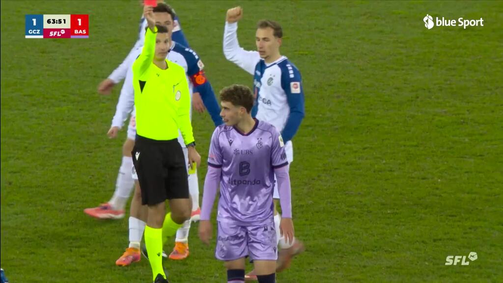 64. Minute: Basels Bacanin fliegt mit Gelb-Rot vom Platz