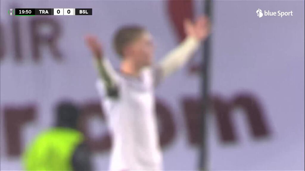 20. Minute: Kade übersieht Zeqiri und kann nicht reüssieren