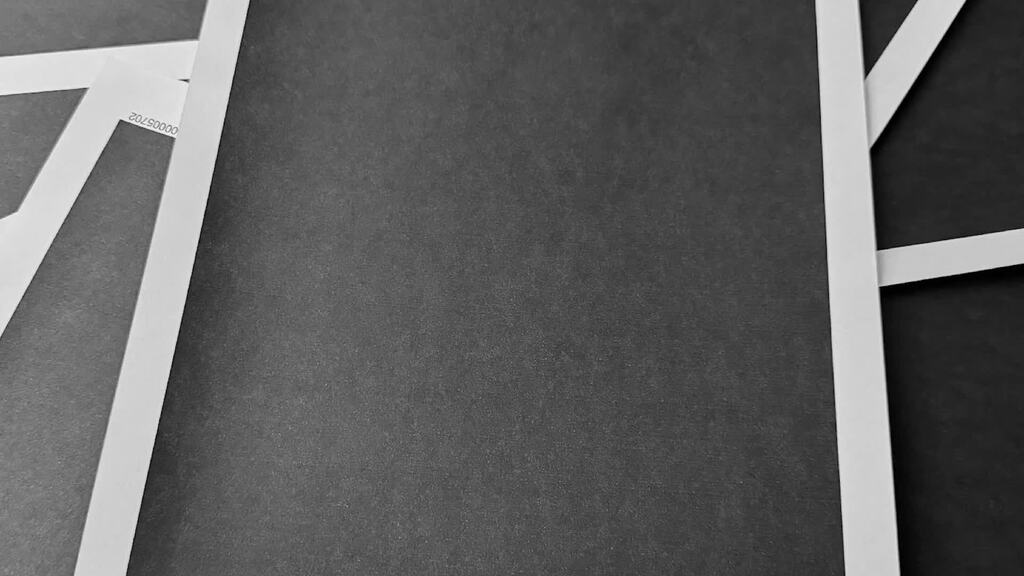 Namen von Opfern tauchen teils unzensiert in den Epstein-Akten auf 