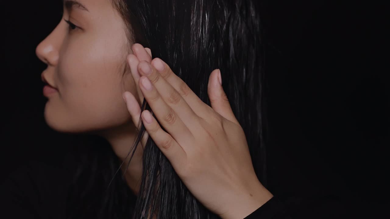 トリートメント Alyson Dyson Chitosan™ Pre-style cream Straight to wavy rich conditioning