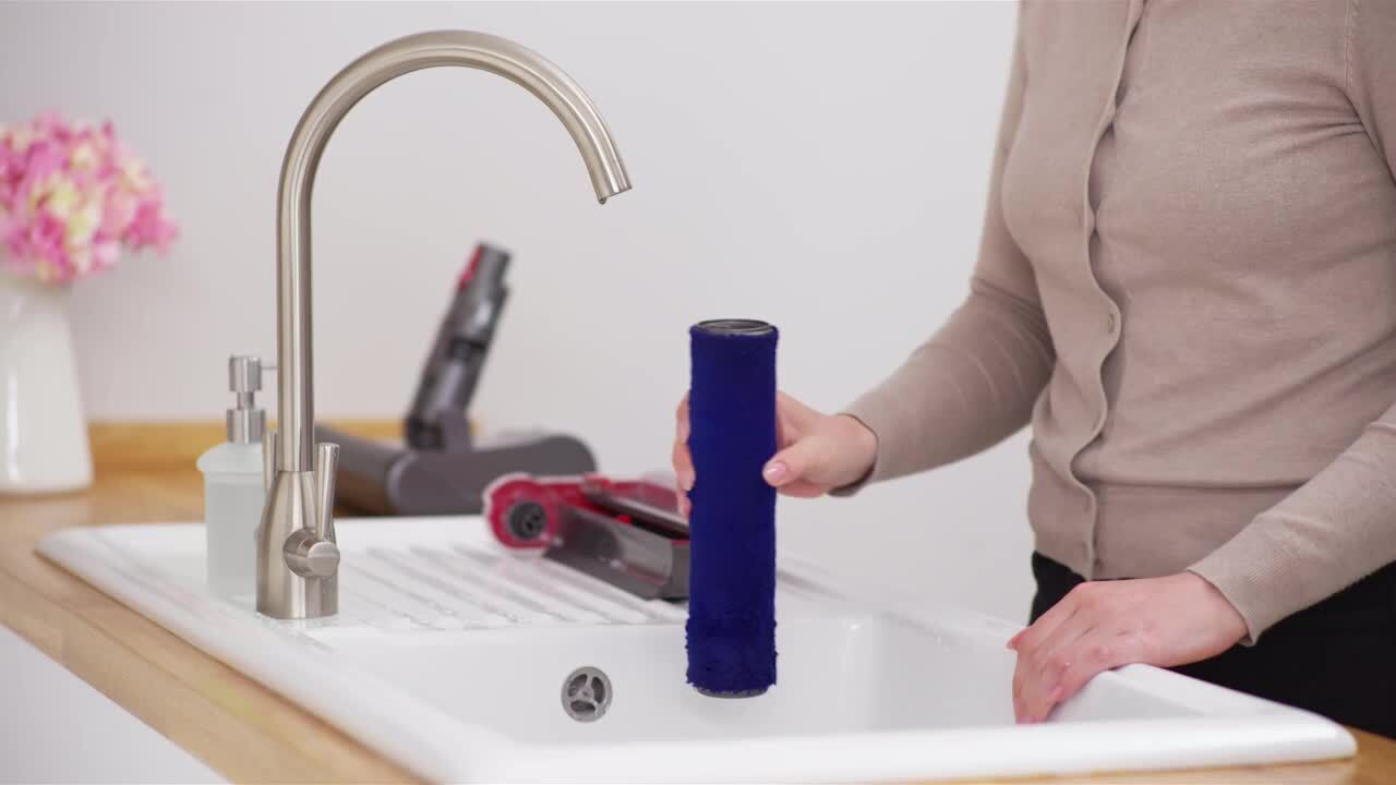 Dyson Digital Slim Submarine™ 輕量乾濕全能洗地吸塵器| Dyson