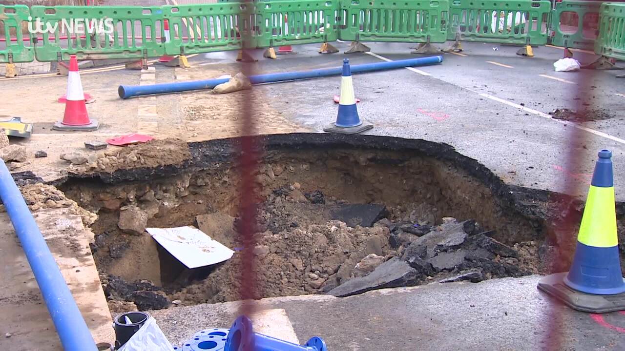 MER P SINKHOLE AGAIN 16.39.57.mp4