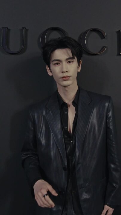 New York Fashion Show: GucciCore 2027 from Demna | GUCCI® INT