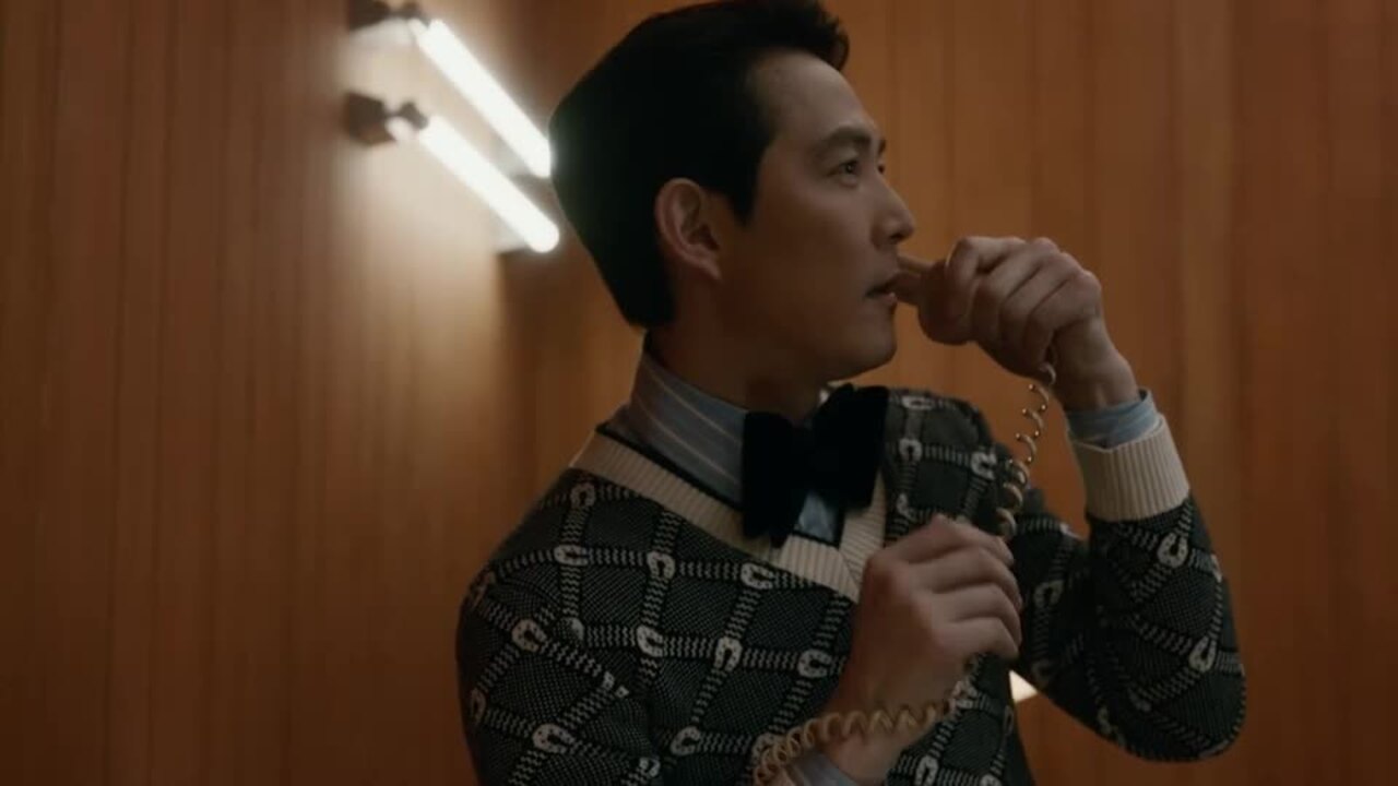 In the latest Gucci Valigeria campaign, Global Brand Ambassador Jungjae Lee  is captured at The Savoy hotel in London, where the story of the House  begins. - Gucci Stories