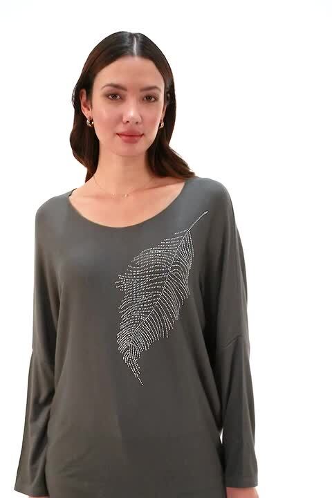 エムミーエメ Feather ensemble knit tops Feather Cuff V-Neck Knit Long Sleeve Sweater in Red | MILLY