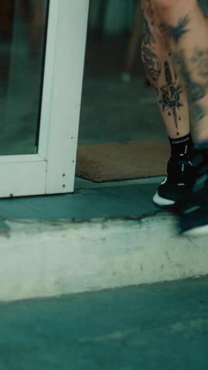 Men's Running Breathable T-Shirt Run 500 dry - Frozen Green - Video 2