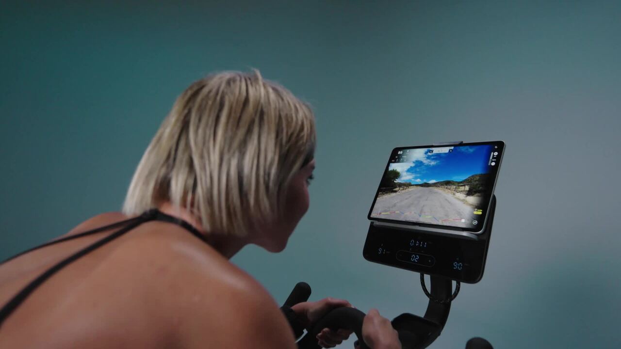 Connected Bike Training Bike 900 - Video 2