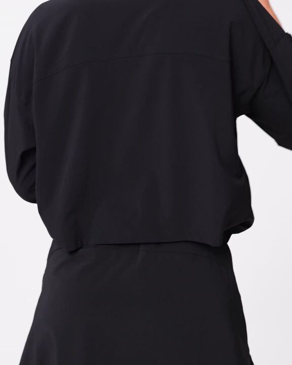 Women's Breathable Sports Jacket - Black - Video 2