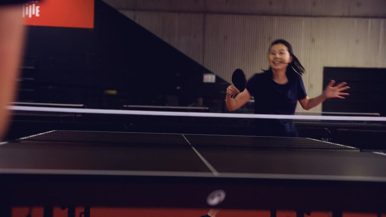 Compact Indoor Competition Table Tennis Table ITTF, TTT 530 - Black - Video 2